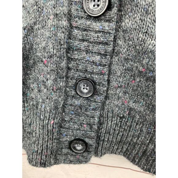 American Eagle Sweater Womens small Gray Wool Button Cardigan Pockets Academia‎ - Picture 7 of 7